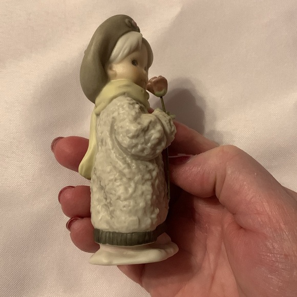 Kim Anderson's, Pretty as a Picture, "A Red Rose Is For Love" - Picture 3 of 8